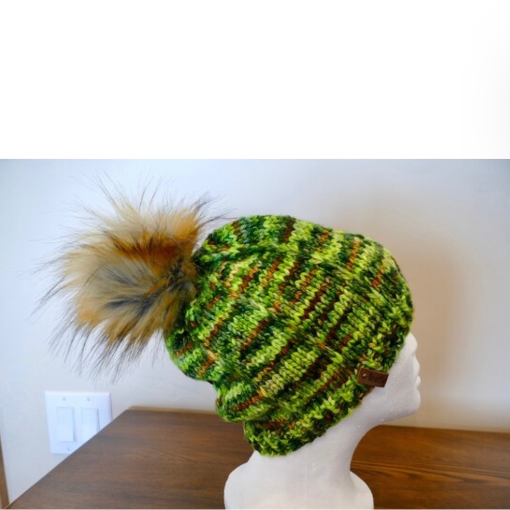 Slouchy Knitted Winter Hat with Faux Fur Snap Pom